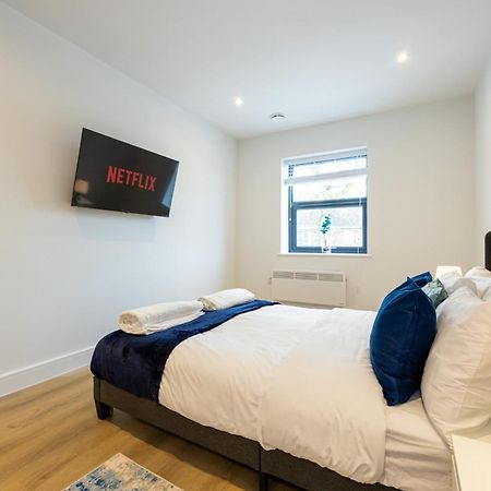 Modern 2 Bed Near Wythenshawe Hospital And Manchester Airport With Parking Exterior foto