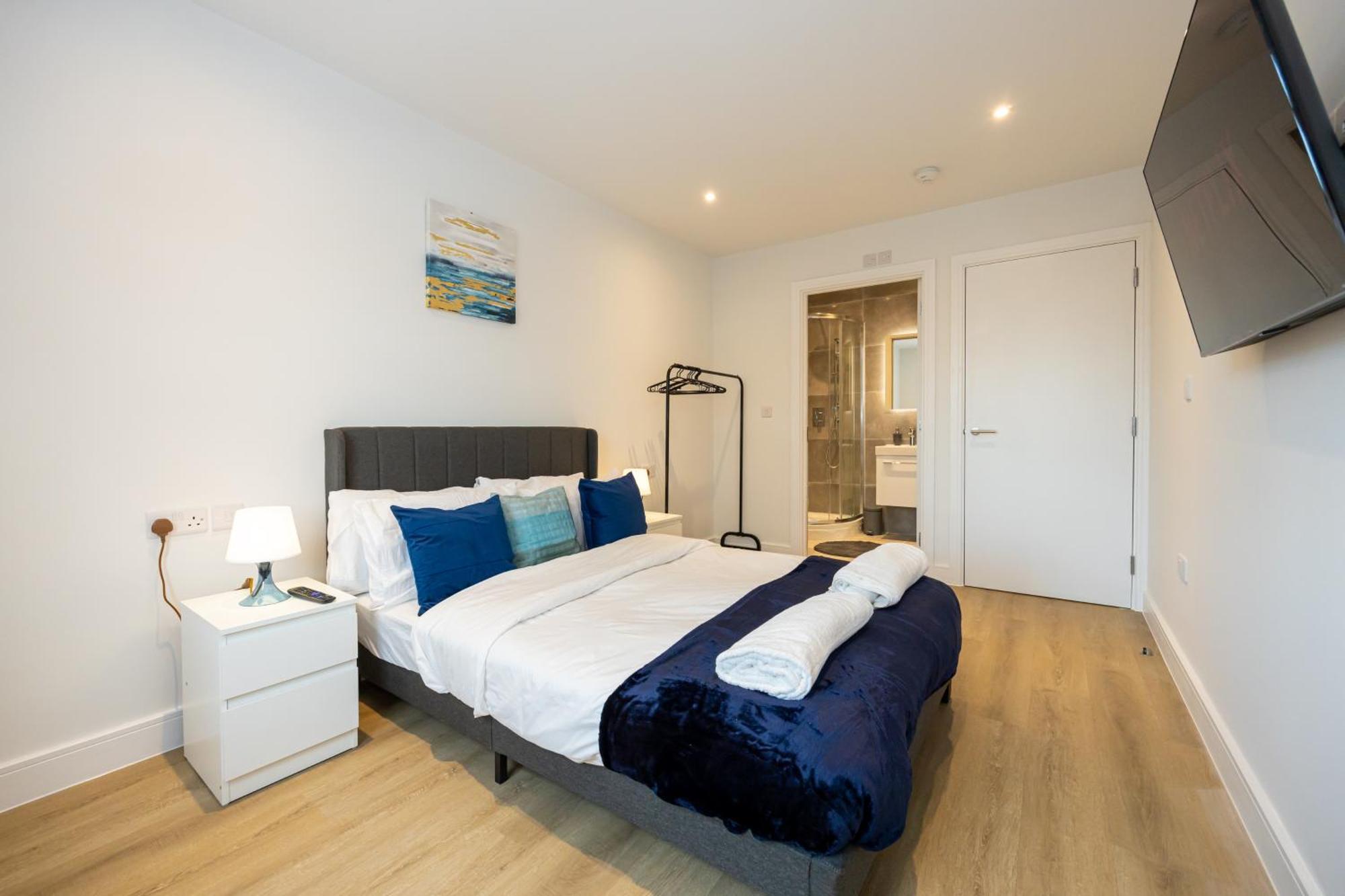 Modern 2 Bed Near Wythenshawe Hospital And Manchester Airport With Parking Exterior foto