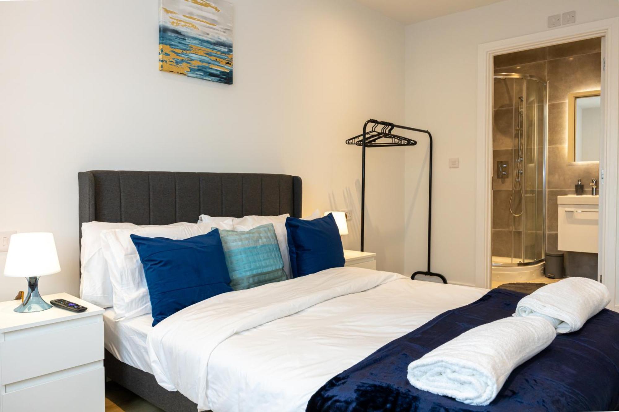 Modern 2 Bed Near Wythenshawe Hospital And Manchester Airport With Parking Exterior foto